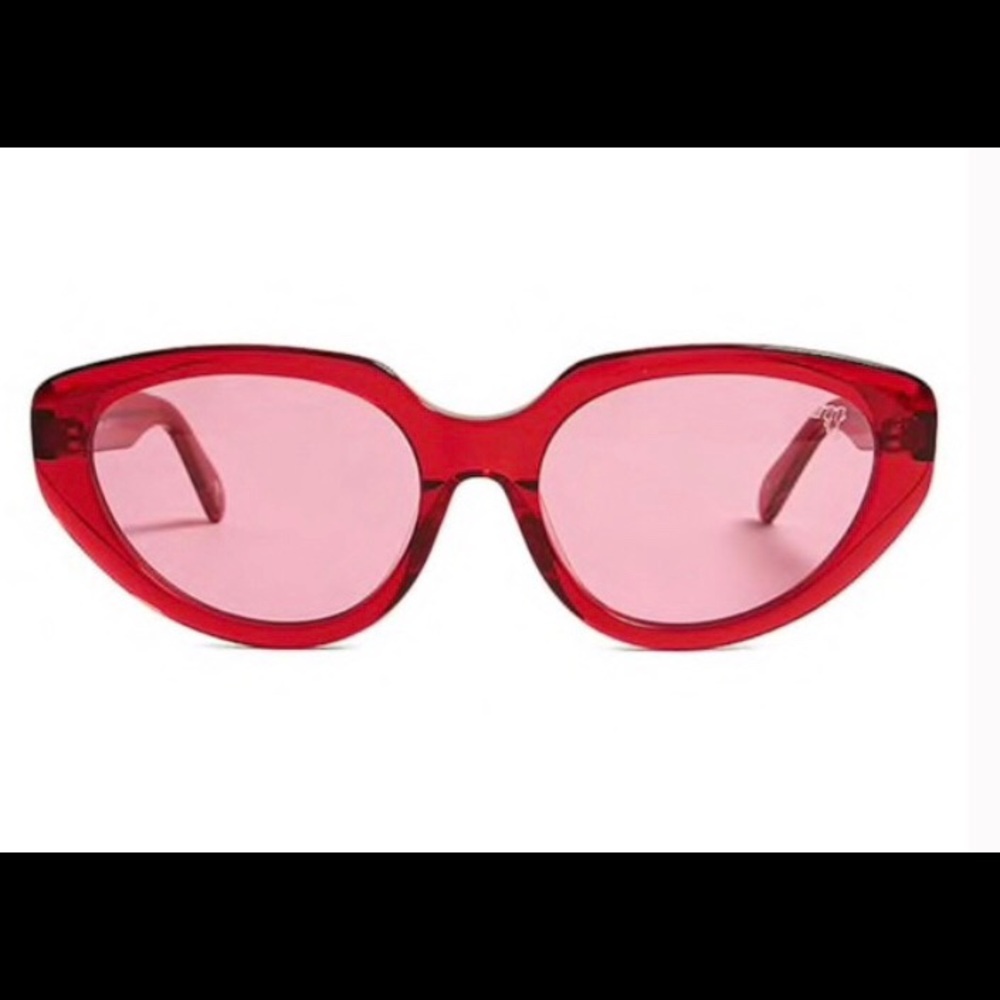 Red retro cat eye sunglasses